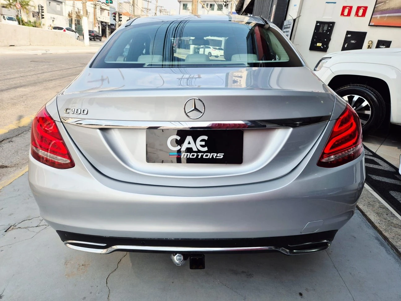 MERCEDES-BENZ C 180