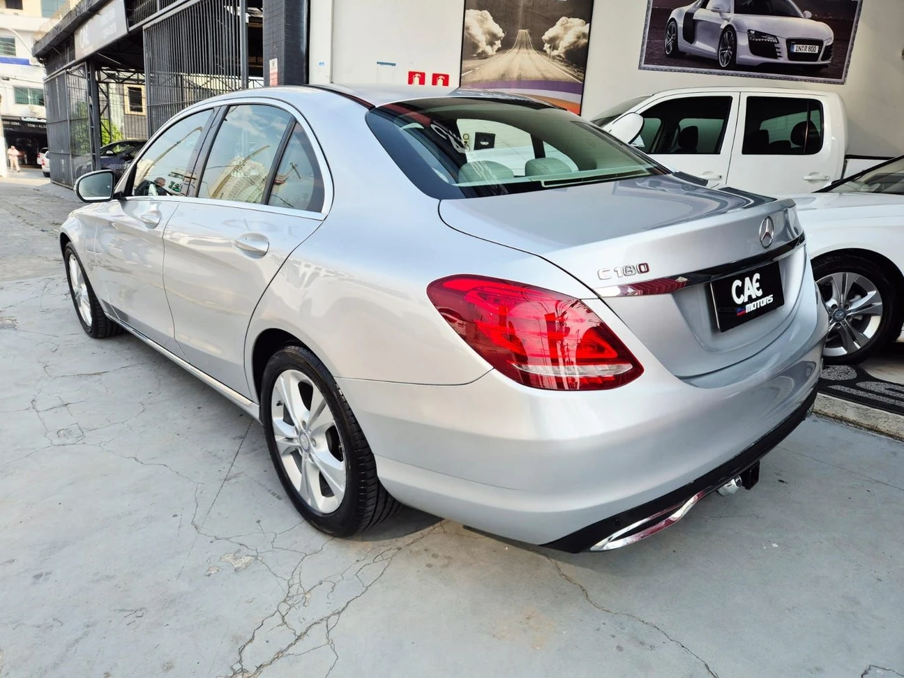 MERCEDES-BENZ C 180