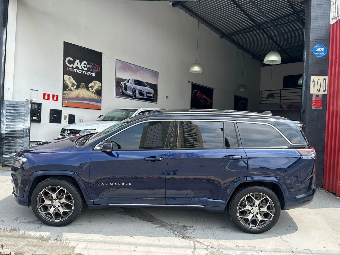 JEEP COMMANDER