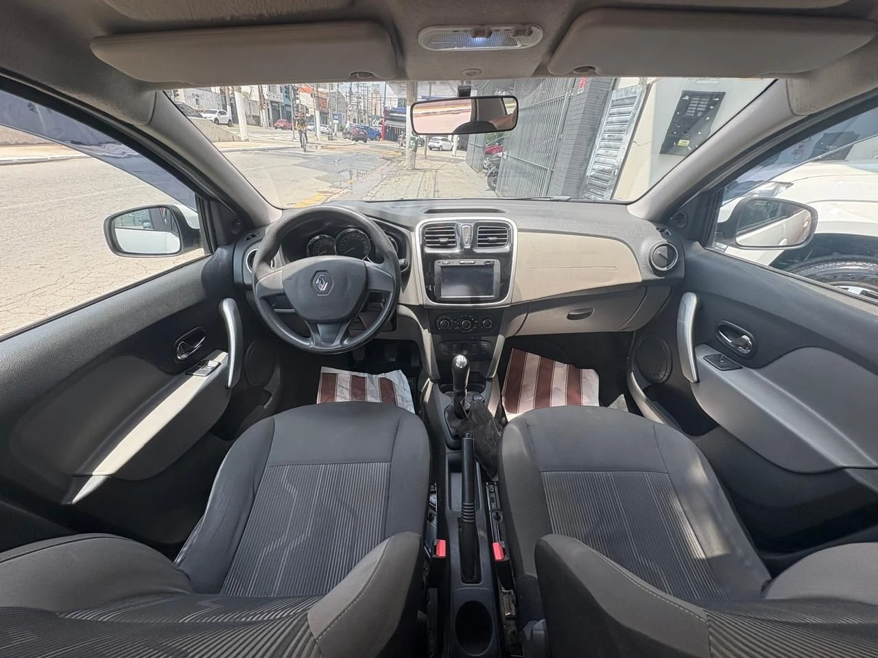 RENAULT LOGAN