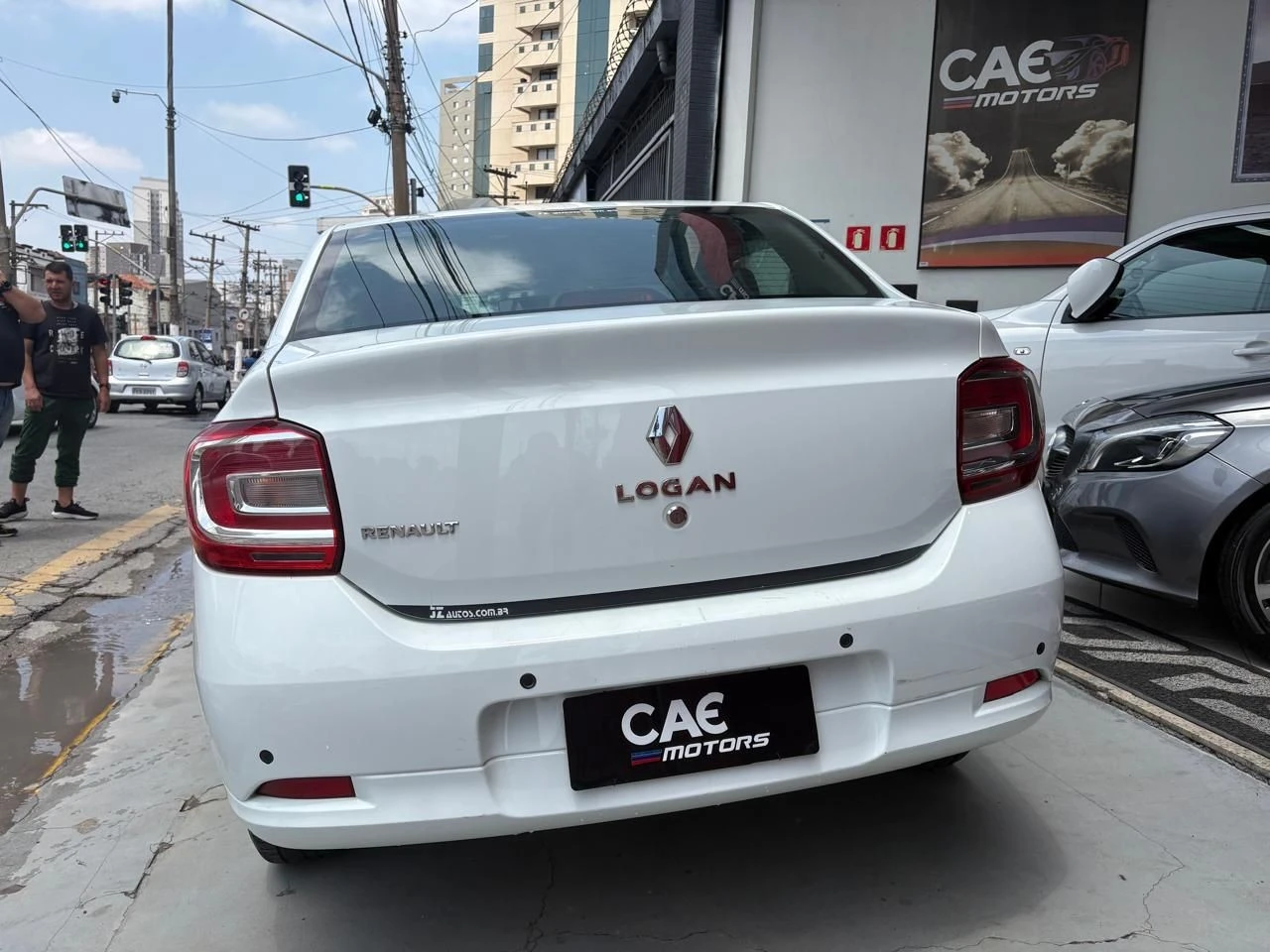 RENAULT LOGAN