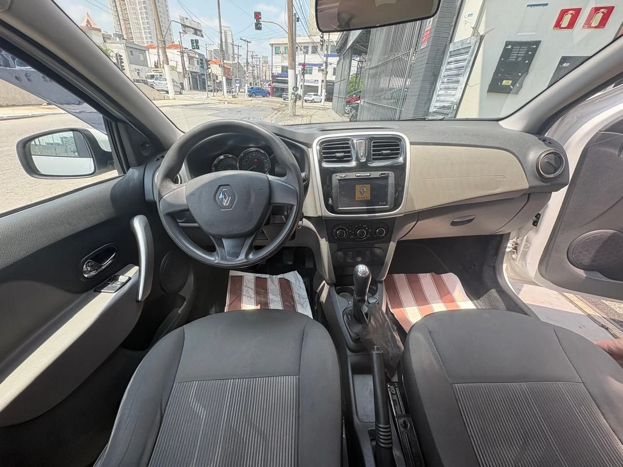 RENAULT LOGAN