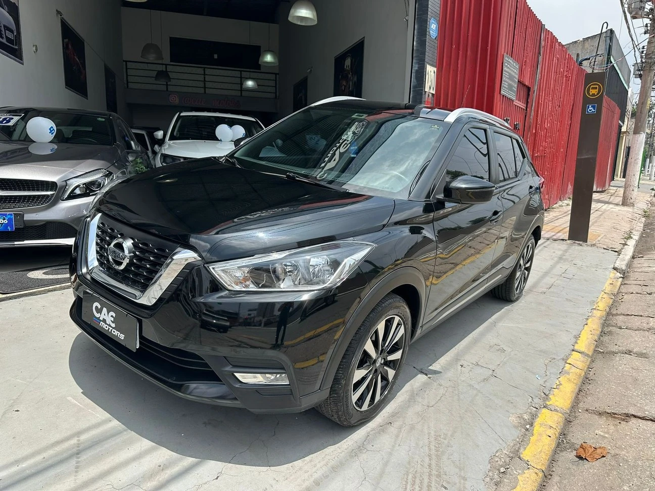 NISSAN KICKS