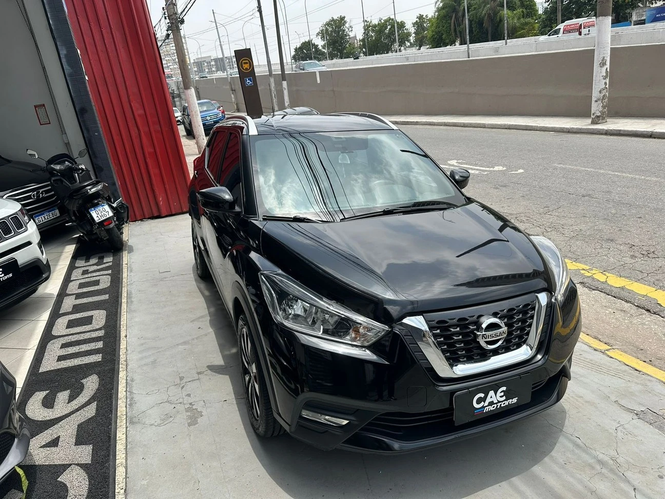 NISSAN KICKS