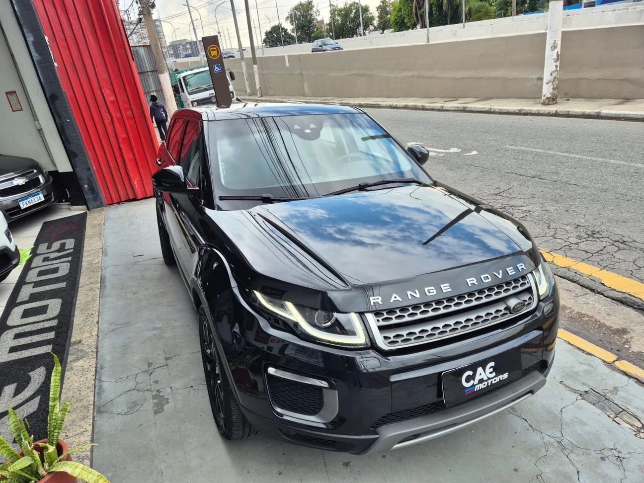 LAND ROVER RANGE ROVER EVOQUE
