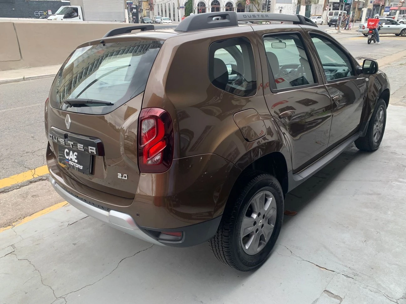 RENAULT DUSTER