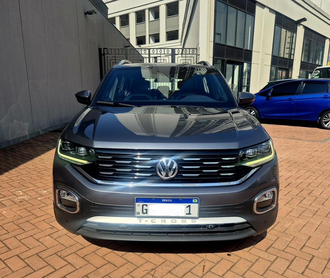 VOLKSWAGEN T-CROSS