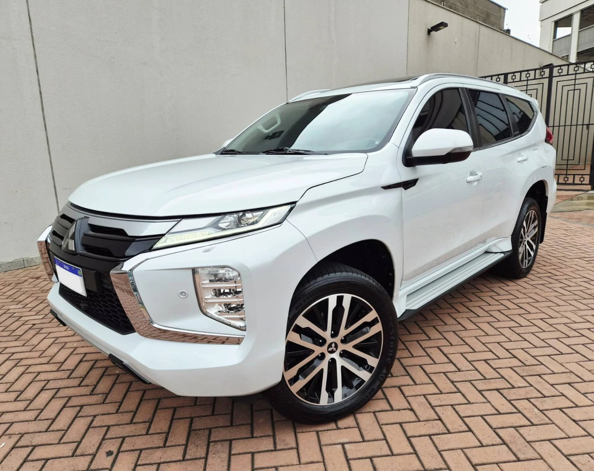 PAJERO SPORT