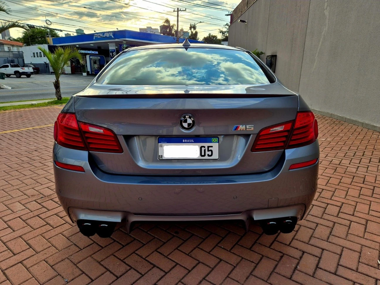 BMW M5