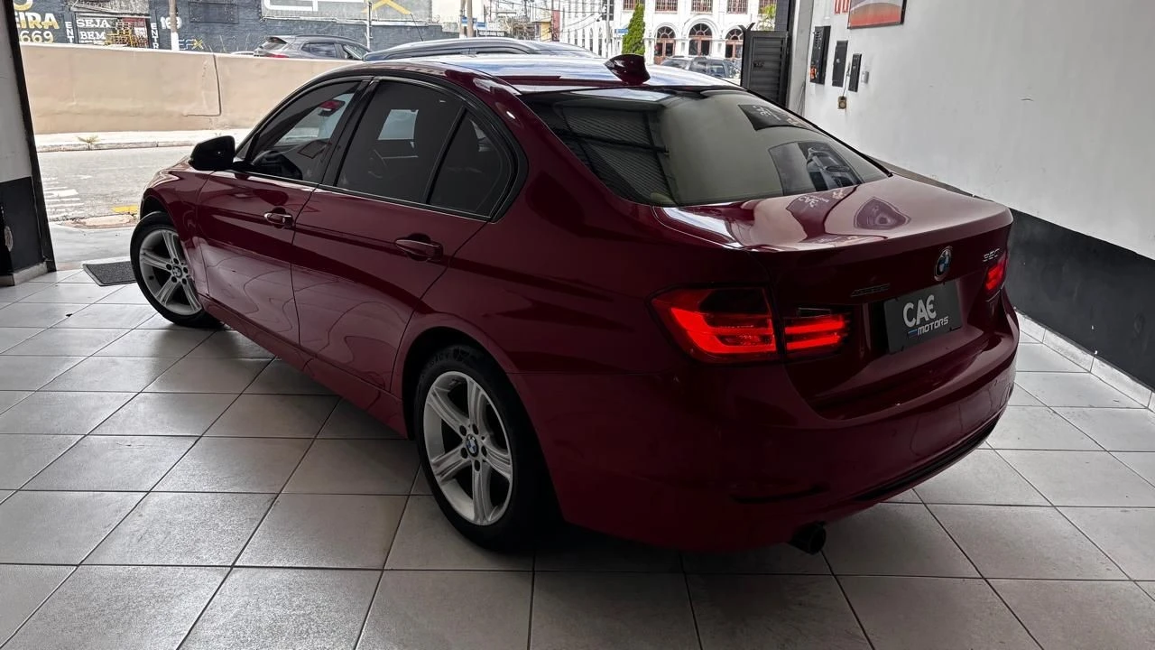 BMW 320i
