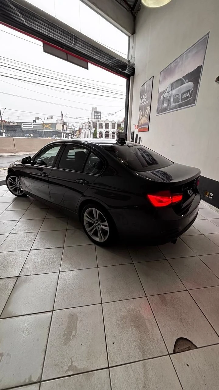 BMW 320i