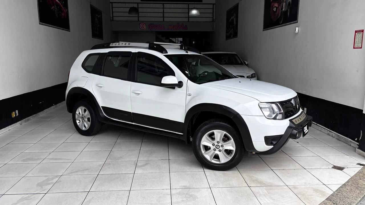 RENAULT DUSTER