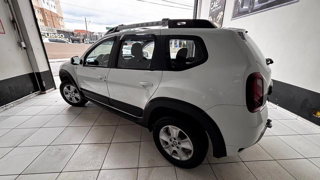 RENAULT DUSTER