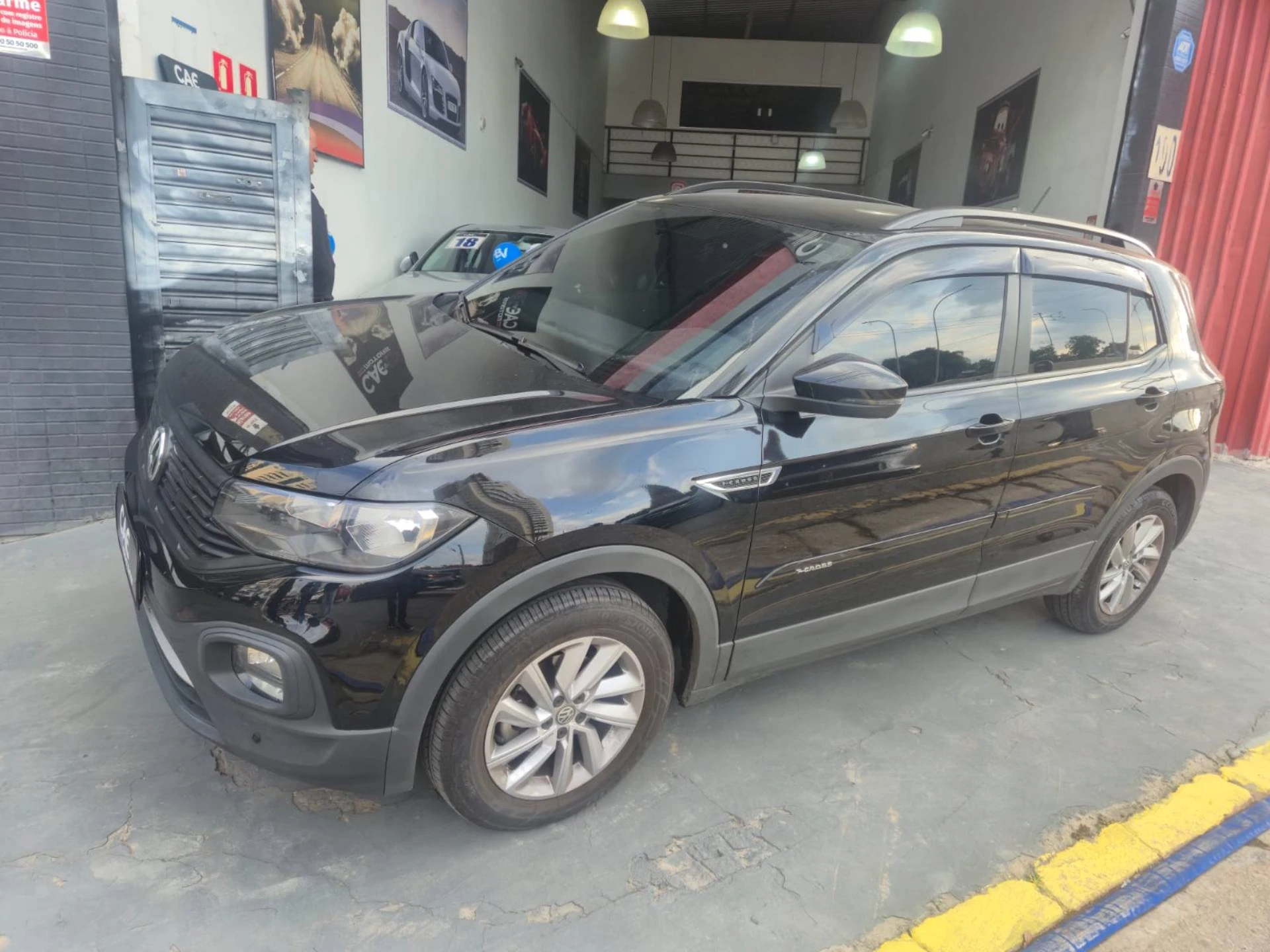 T-CROSS