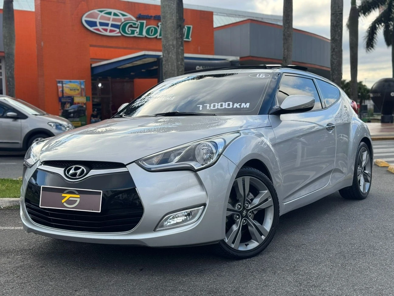 HYUNDAI VELOSTER