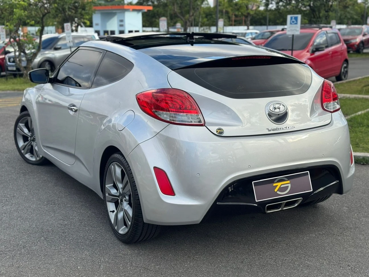 HYUNDAI VELOSTER
