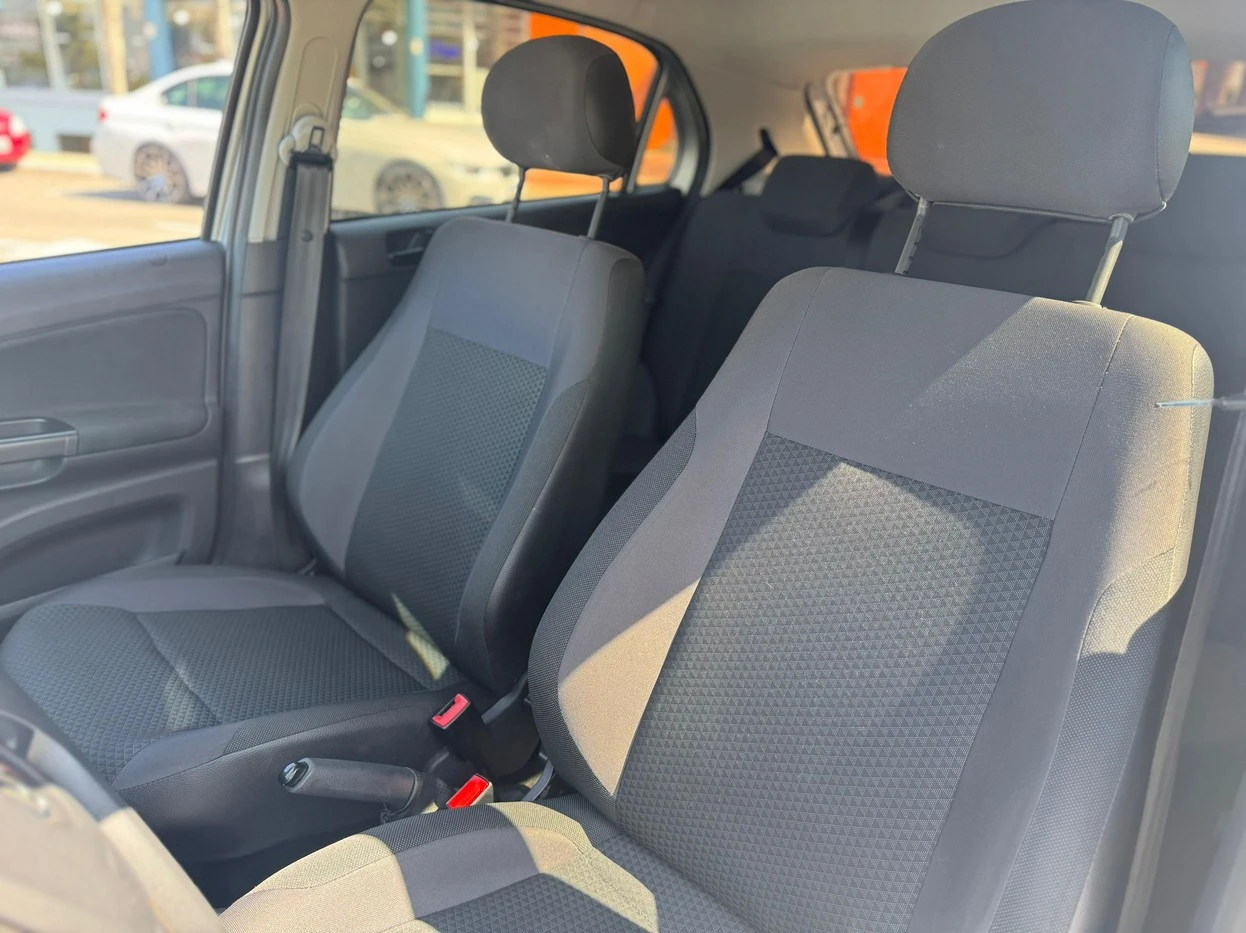 VOLKSWAGEN GOL