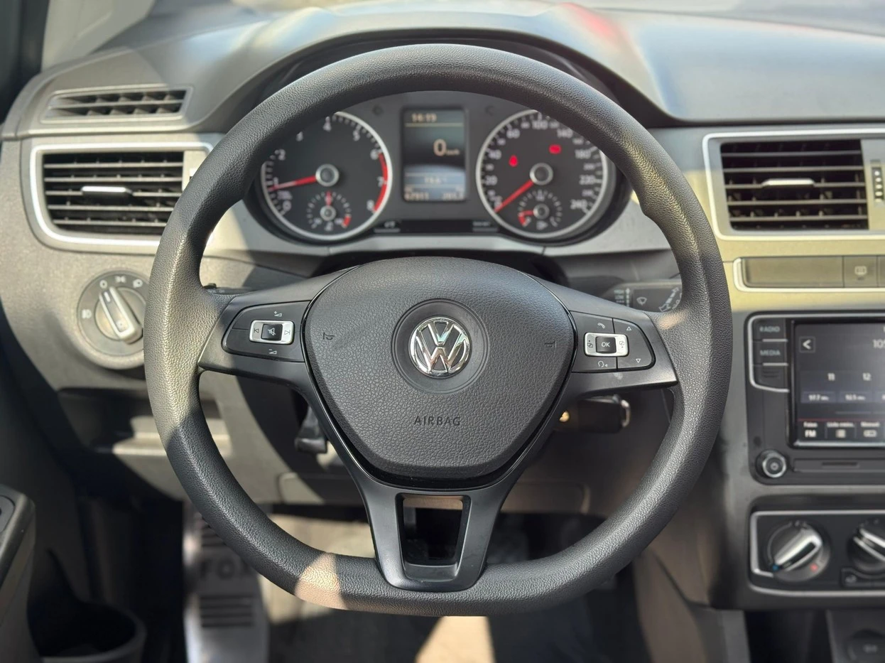 VOLKSWAGEN FOX