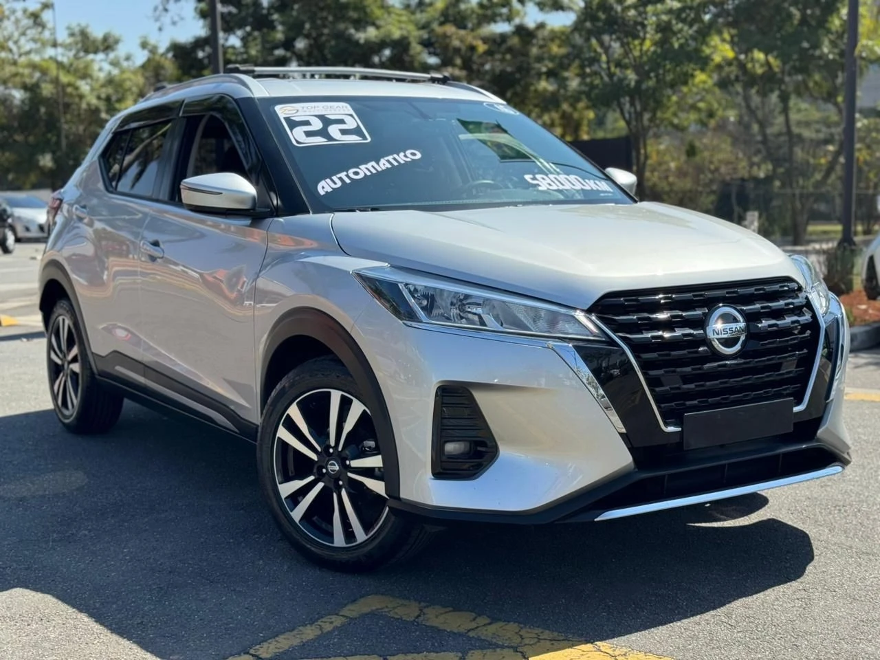 NISSAN KICKS