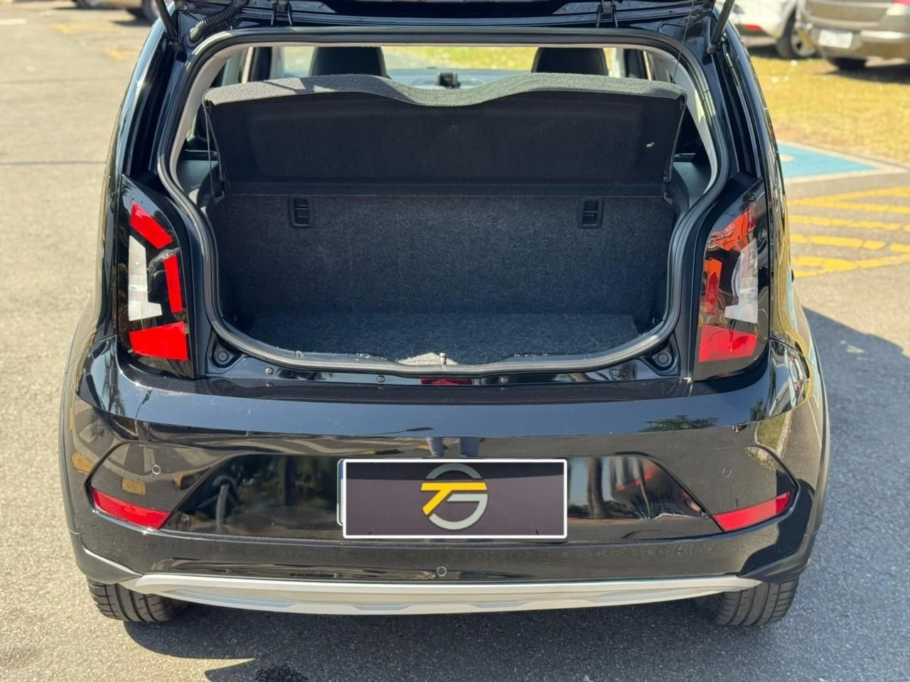 VOLKSWAGEN CROSS UP