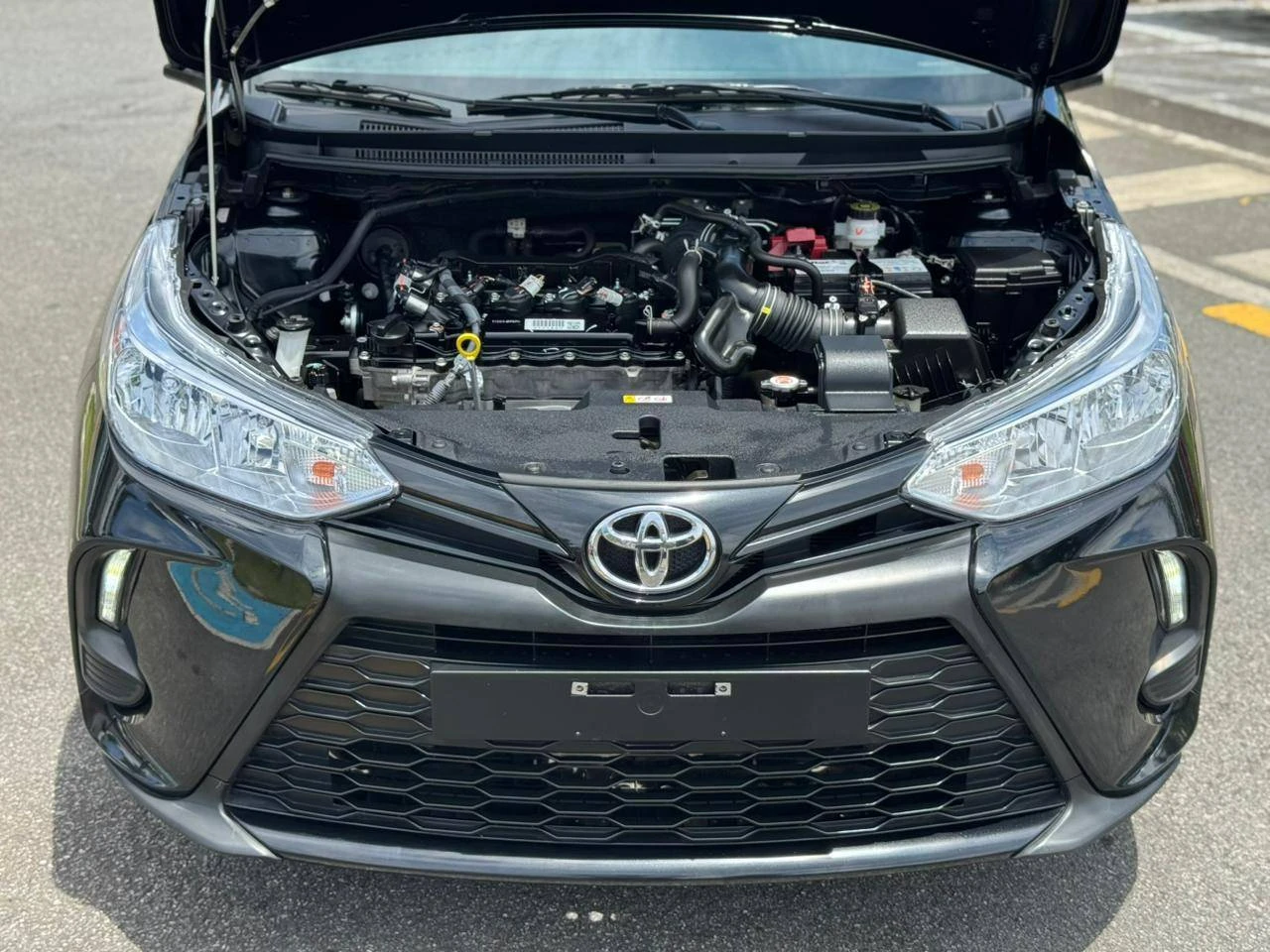 TOYOTA YARIS