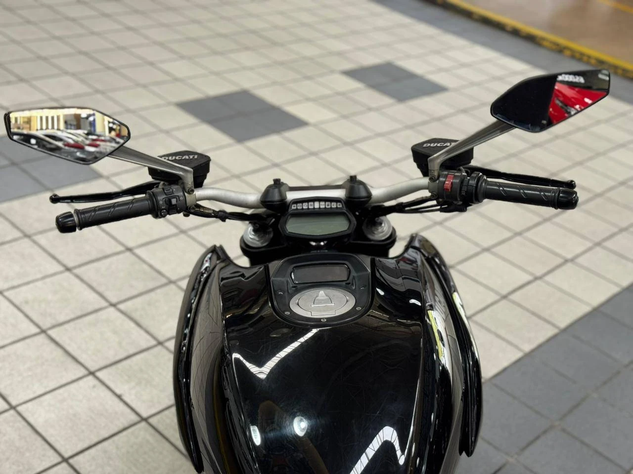 DUCATI DIAVEL