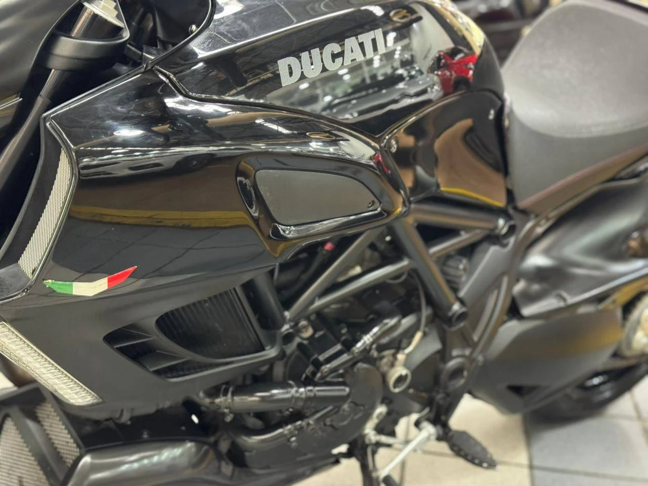 DUCATI DIAVEL