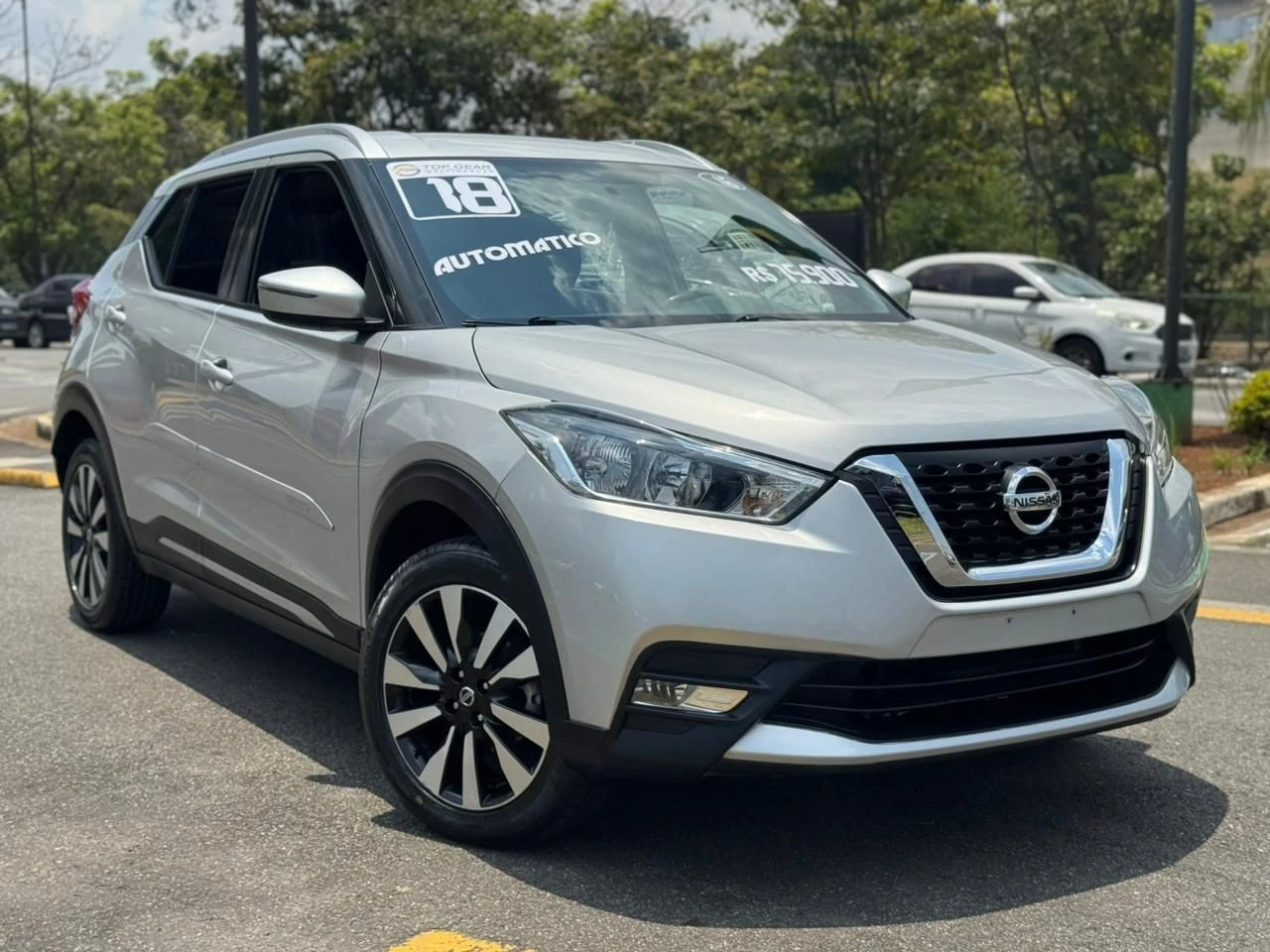 NISSAN KICKS