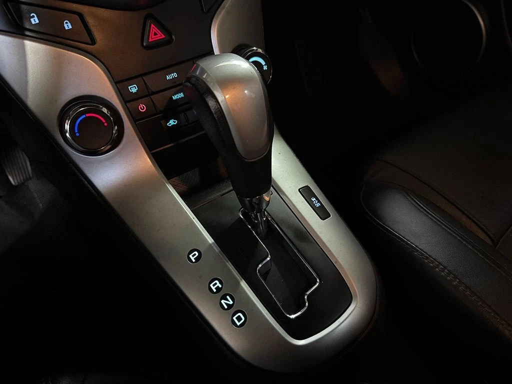 CHEVROLET CRUZE