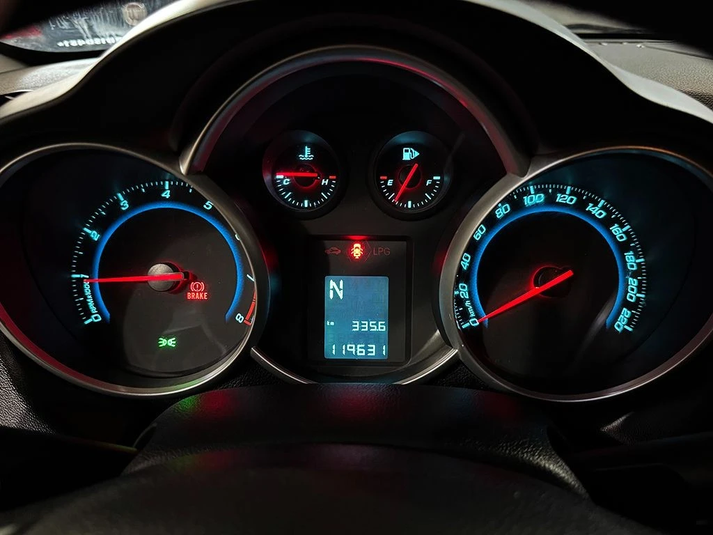 CHEVROLET CRUZE
