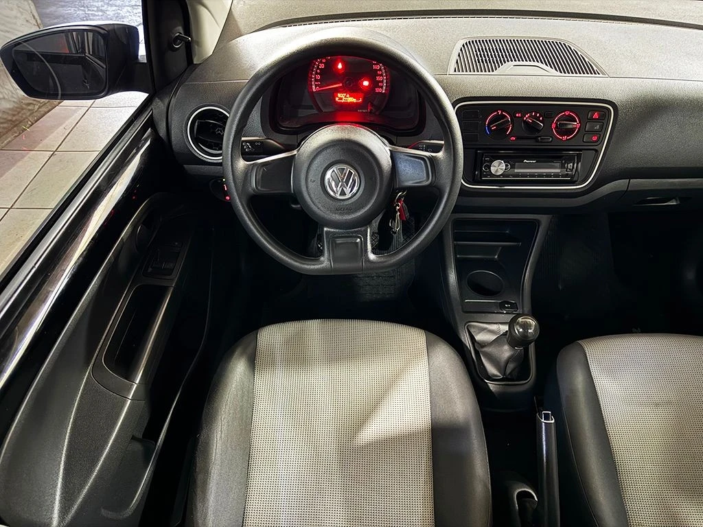 VOLKSWAGEN UP