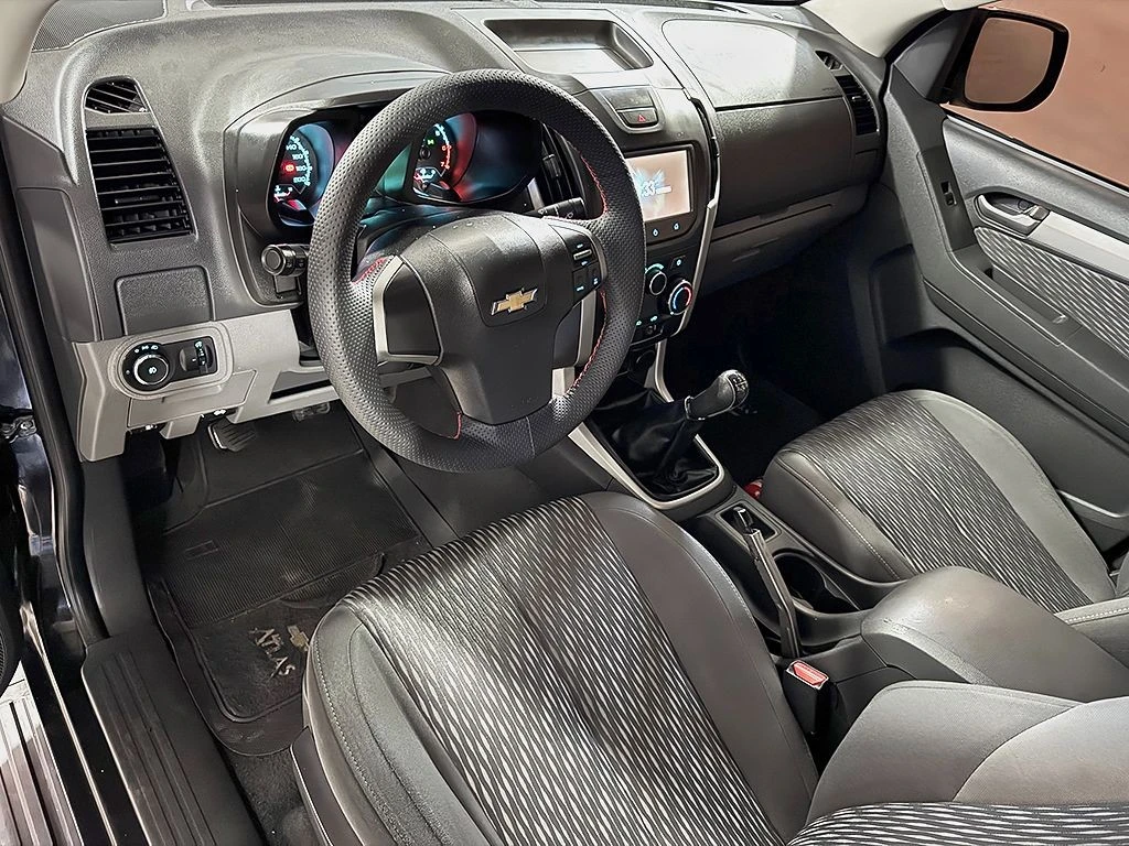 CHEVROLET S10