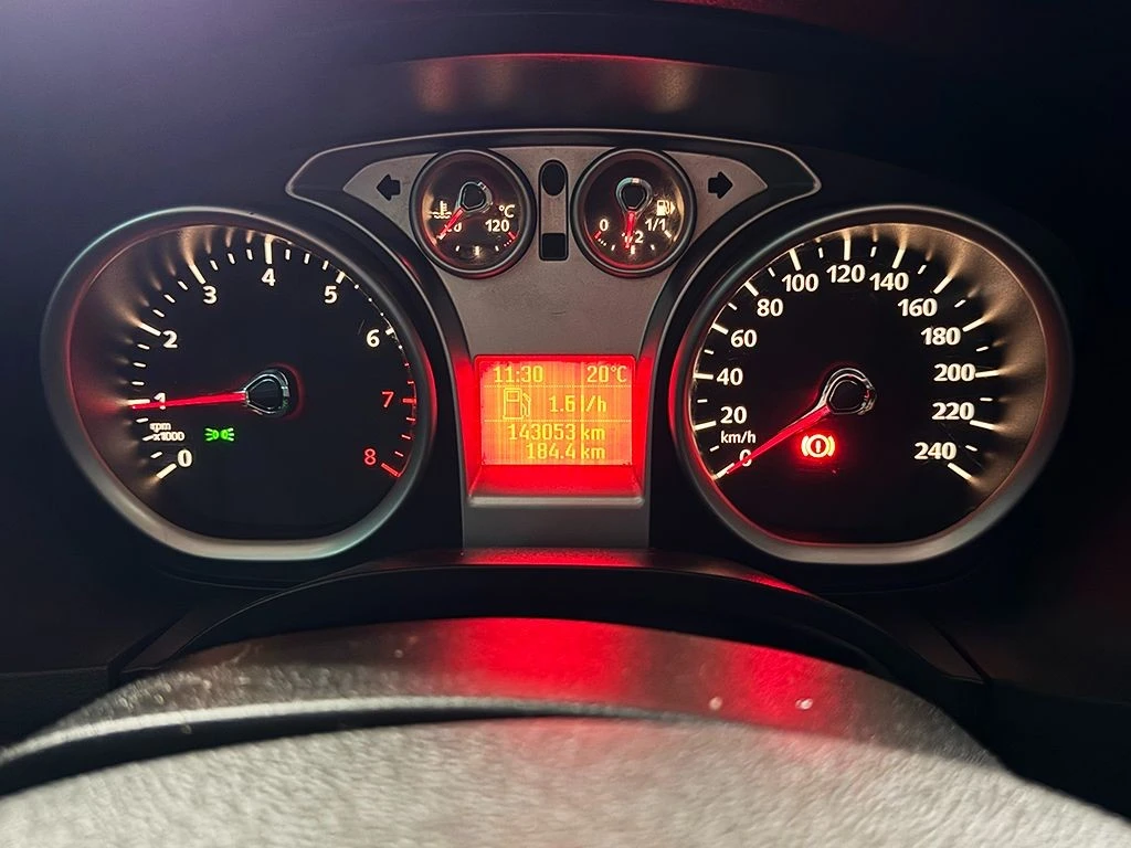 FORD FOCUS