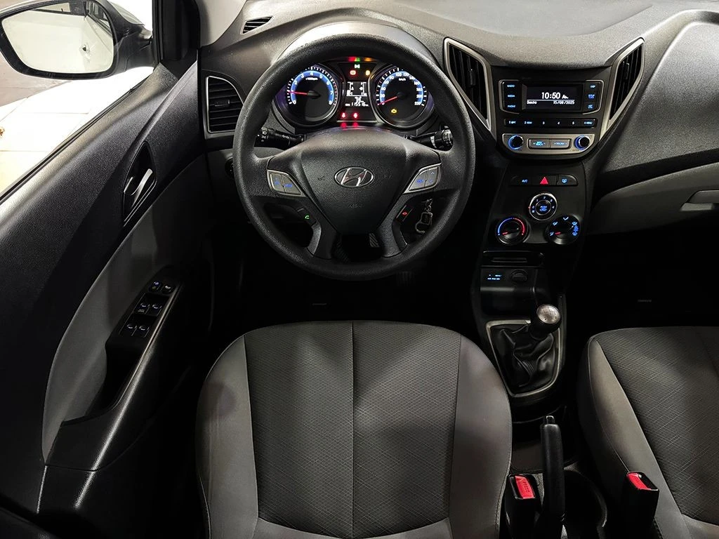 HYUNDAI HB20S