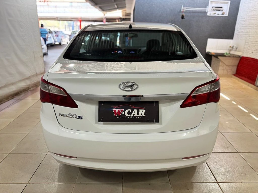 HYUNDAI HB20S