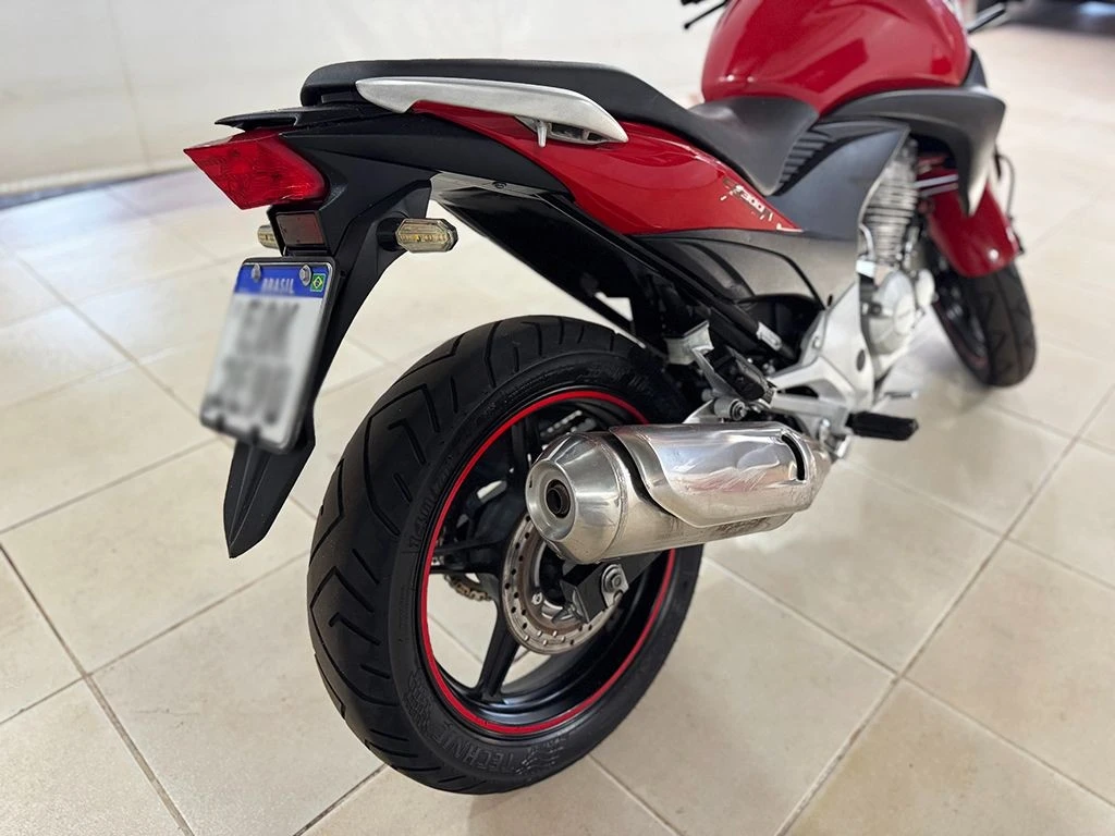 HONDA CB 300R