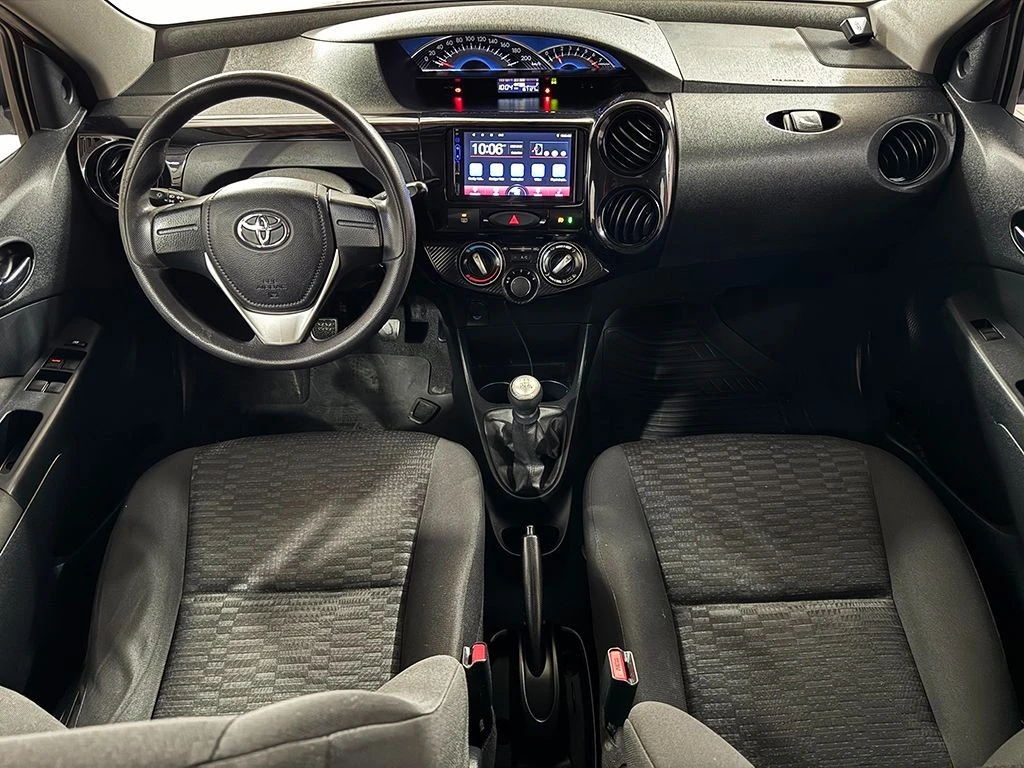 TOYOTA ETIOS
