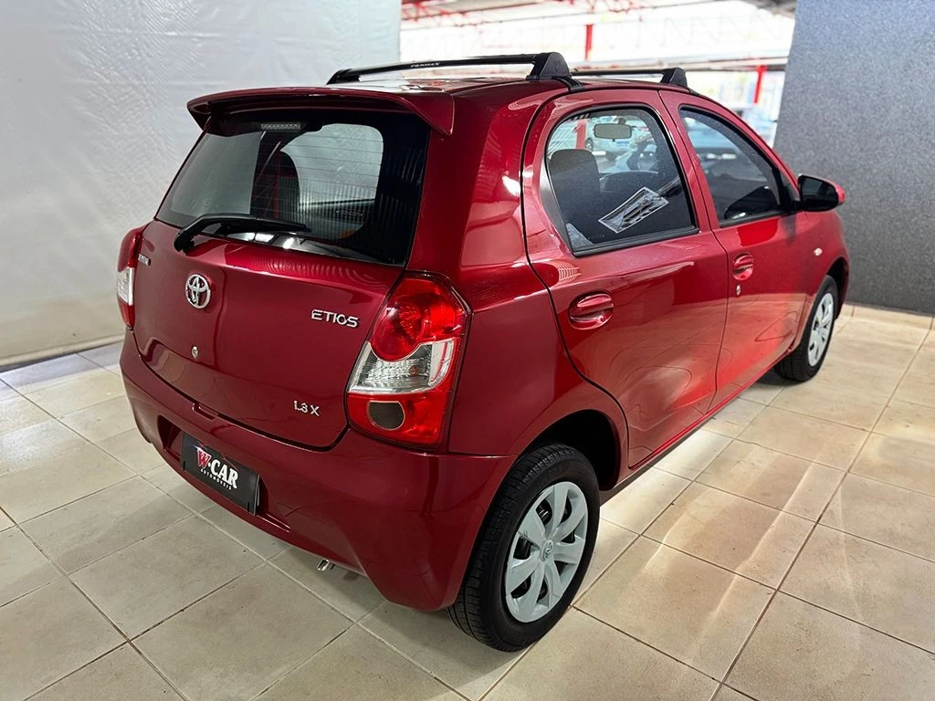 TOYOTA ETIOS