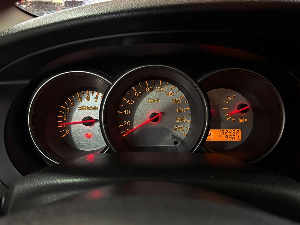 NISSAN LIVINA