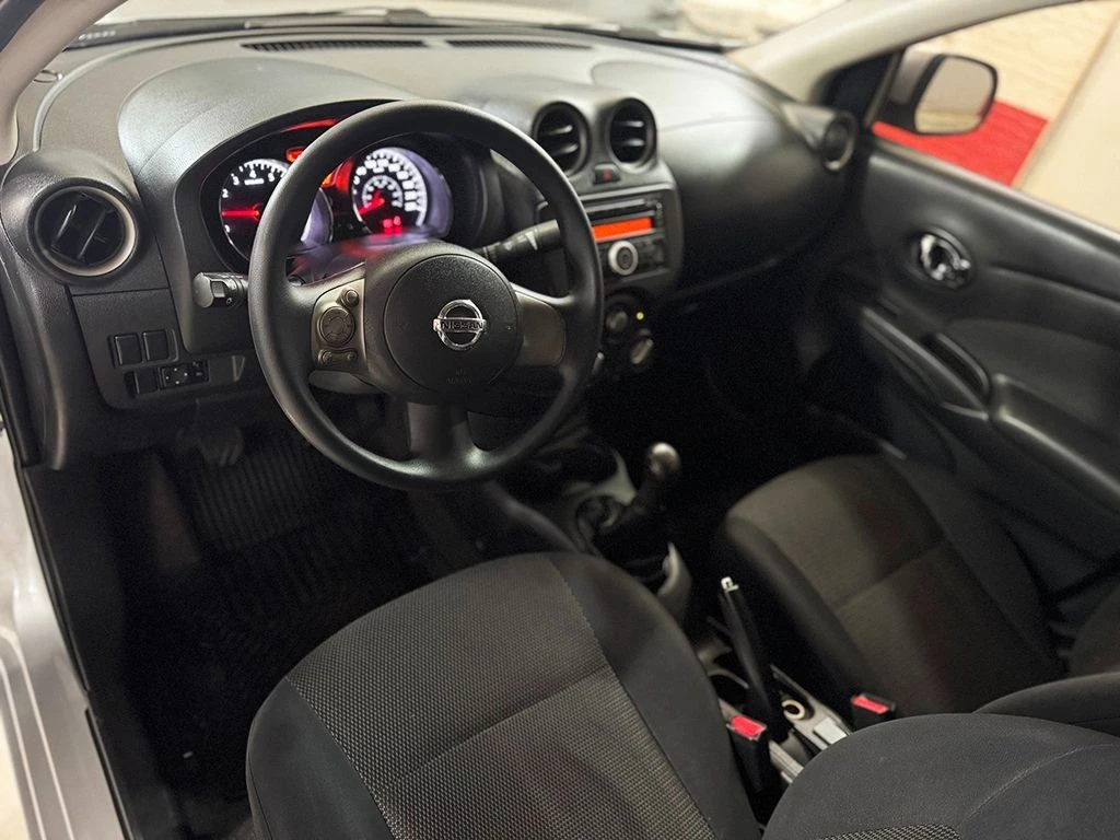 NISSAN VERSA