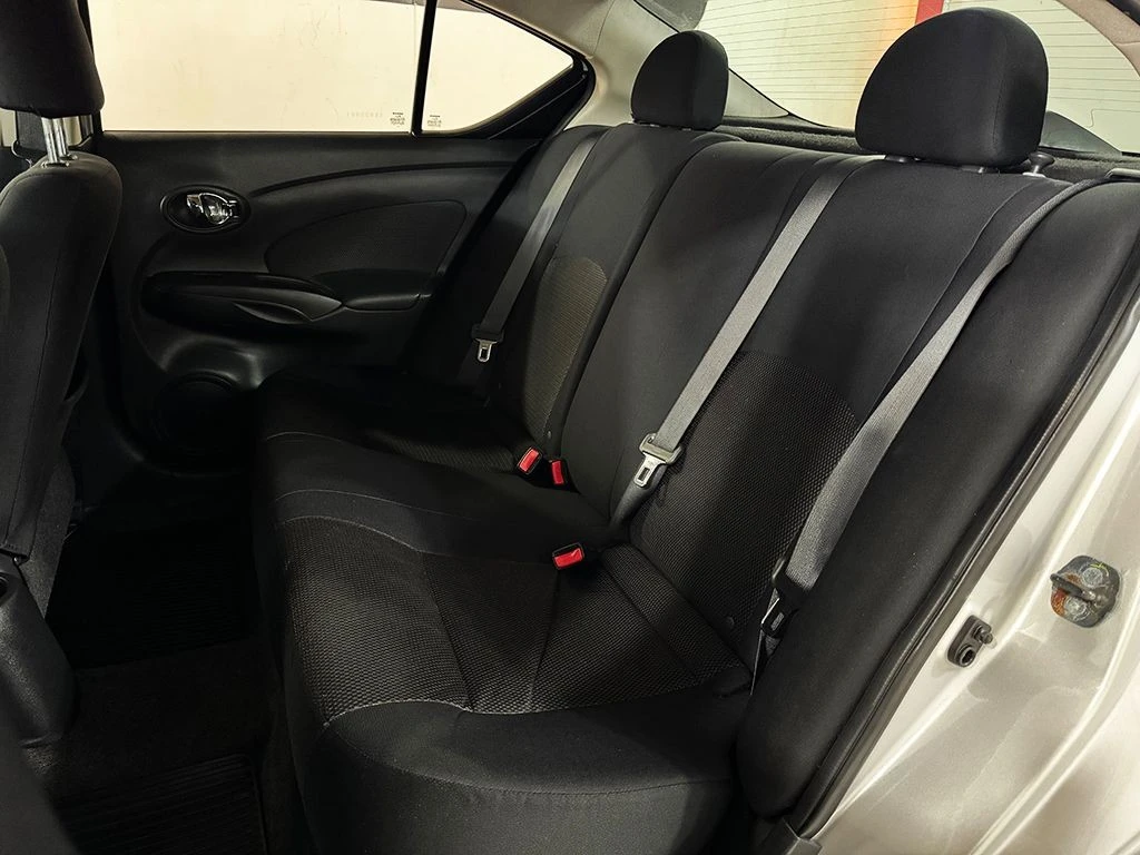 NISSAN VERSA