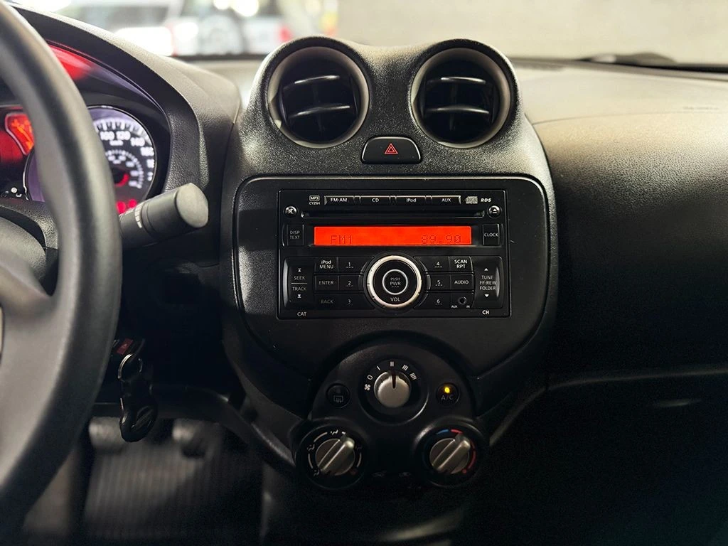 NISSAN VERSA