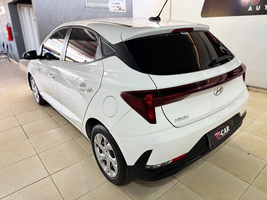 HYUNDAI HB20