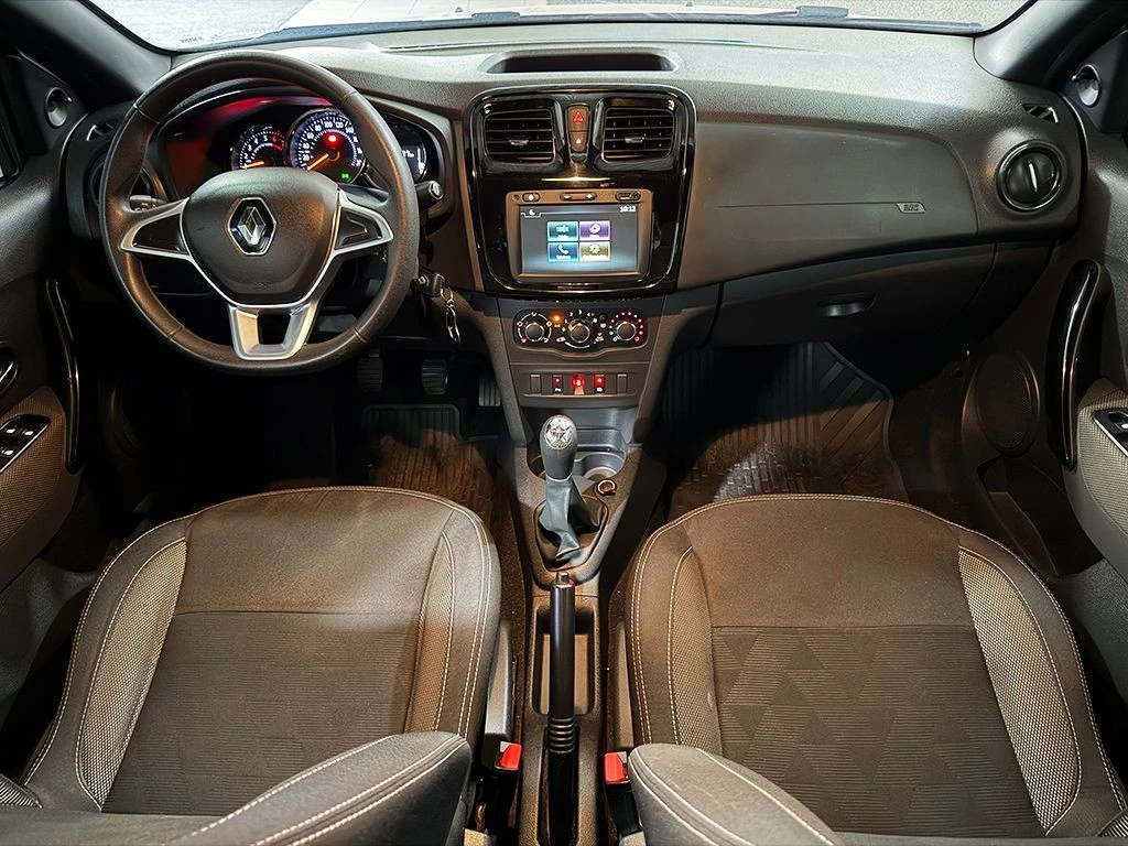 RENAULT LOGAN