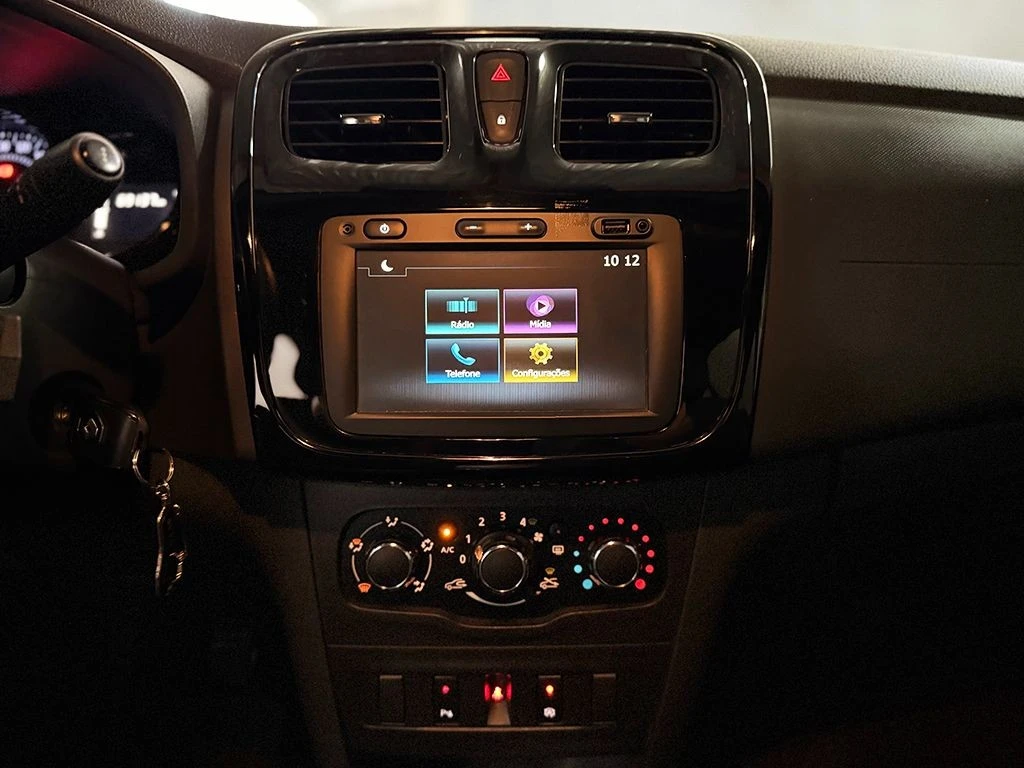 RENAULT LOGAN