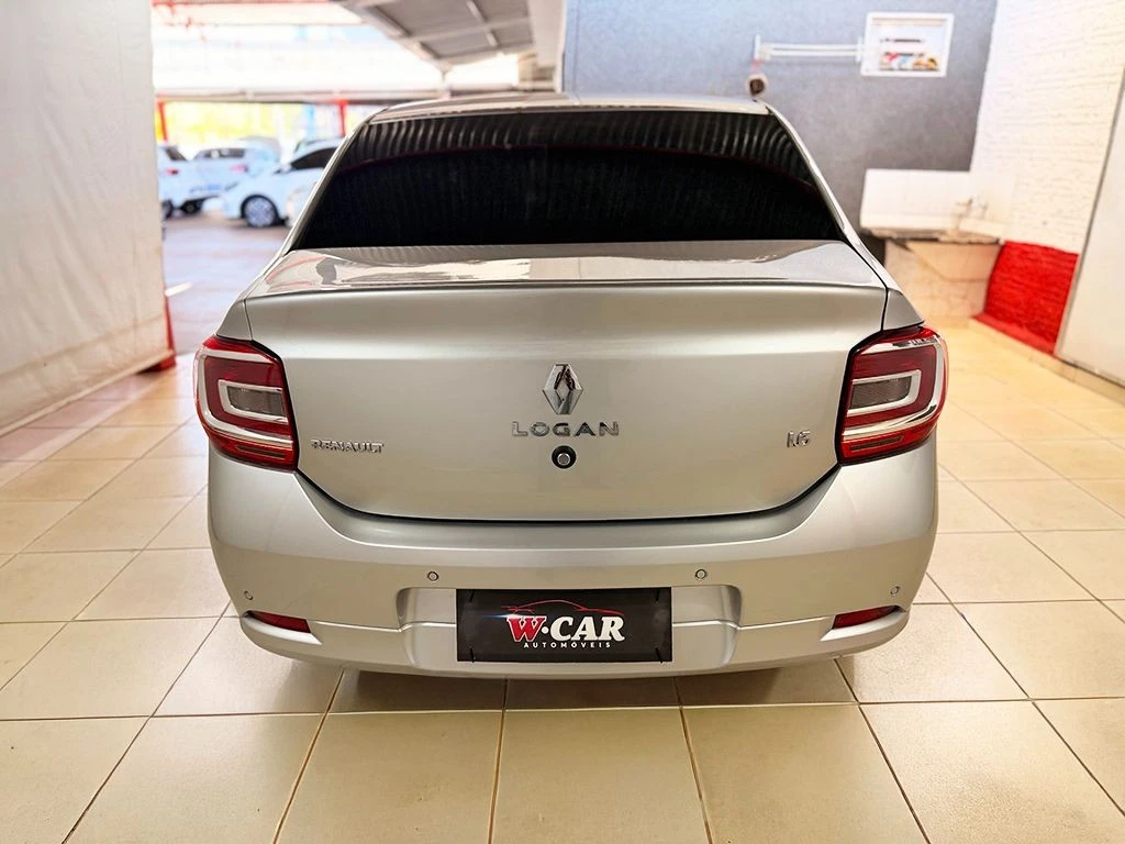 RENAULT LOGAN