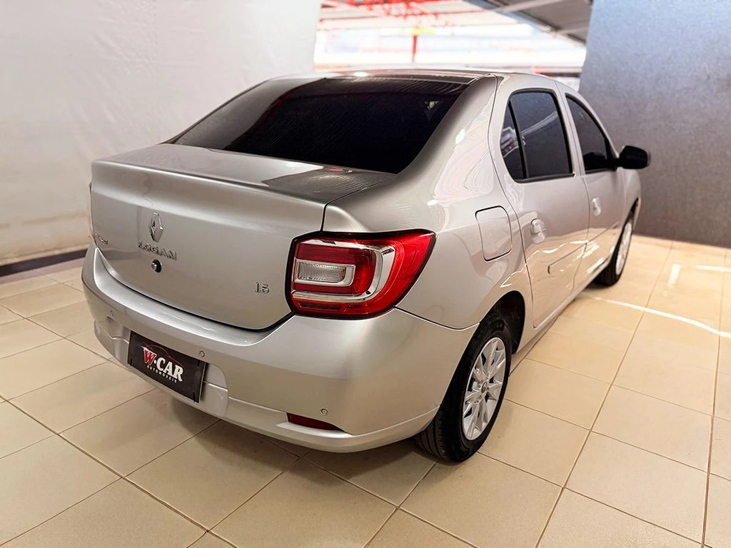 RENAULT LOGAN