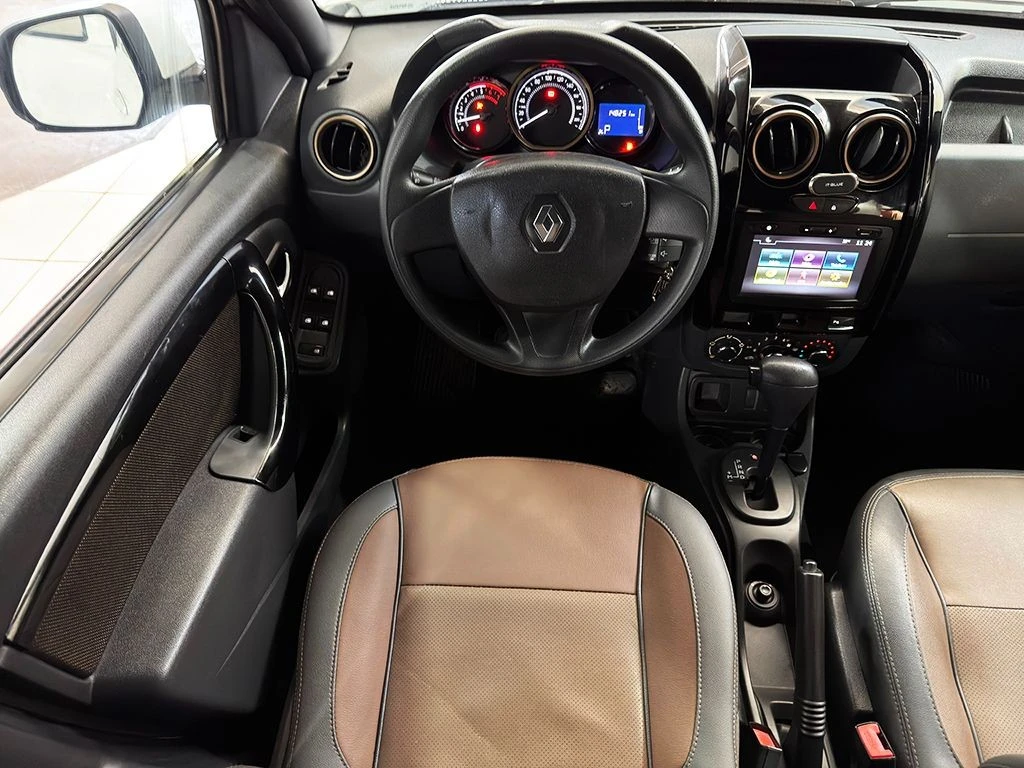 RENAULT DUSTER