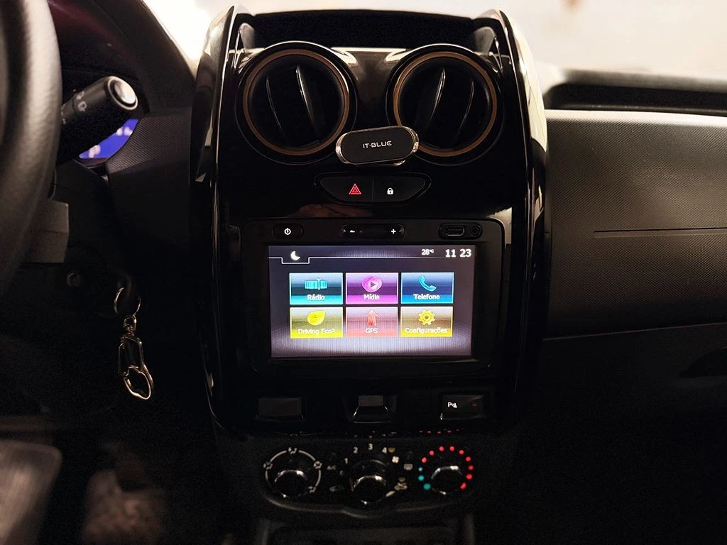 RENAULT DUSTER