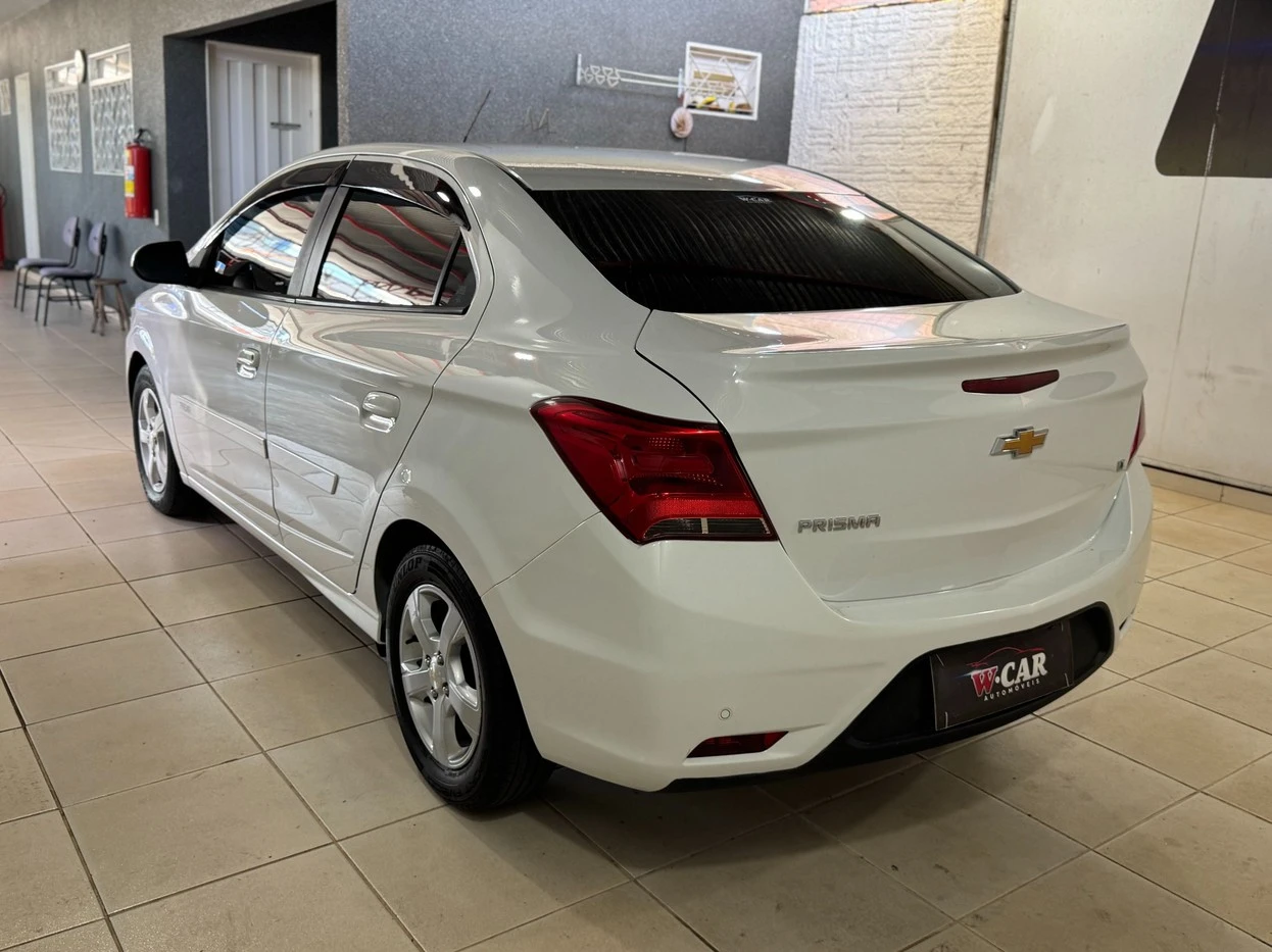 CHEVROLET PRISMA